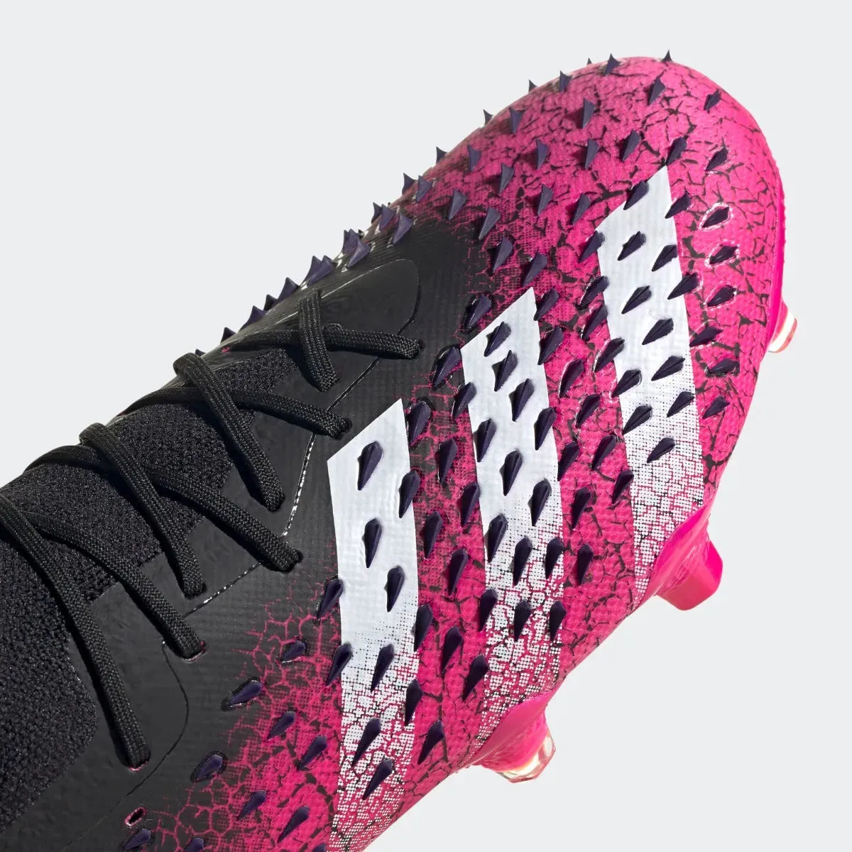 Adidas Predator Freak .1 Low FG - Black-Pink-Purple