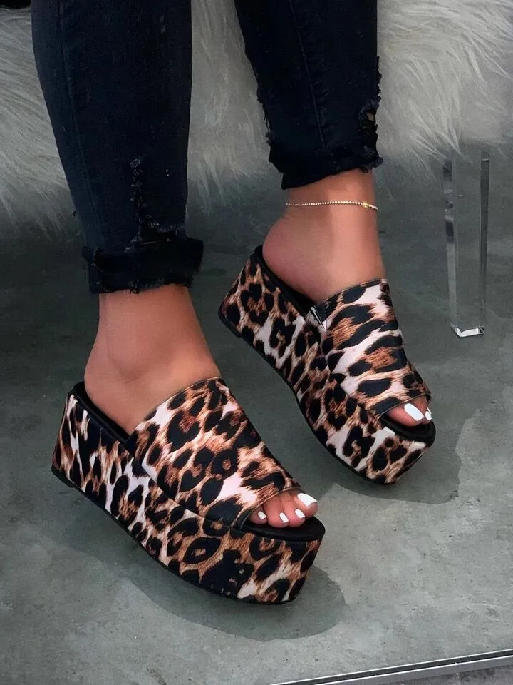 Amozae-   High-heeled Women Flatform Slippers Summer New   Leopard Print Thick with Slides Women Large Size Shoes Woman Wedges Slipper