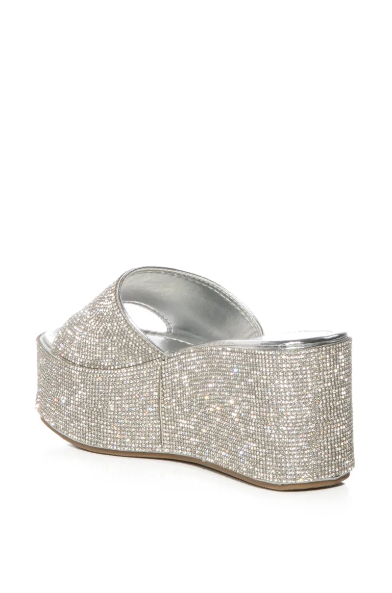 AZALEA WANG ARROW EMBELLISHED FLATFORM SANDAL IN SILVER