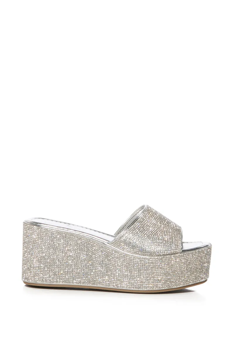 AZALEA WANG ARROW EMBELLISHED FLATFORM SANDAL IN SILVER