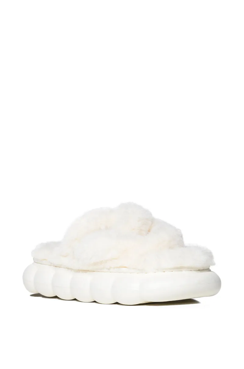 AZALEA WANG LEELAH WHITE FUZZY SANDAL