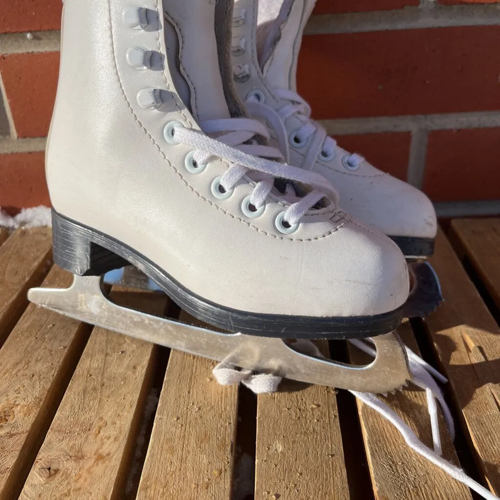 Cameo by Jackson - Figure Skates - MSRP $60: White-children-11