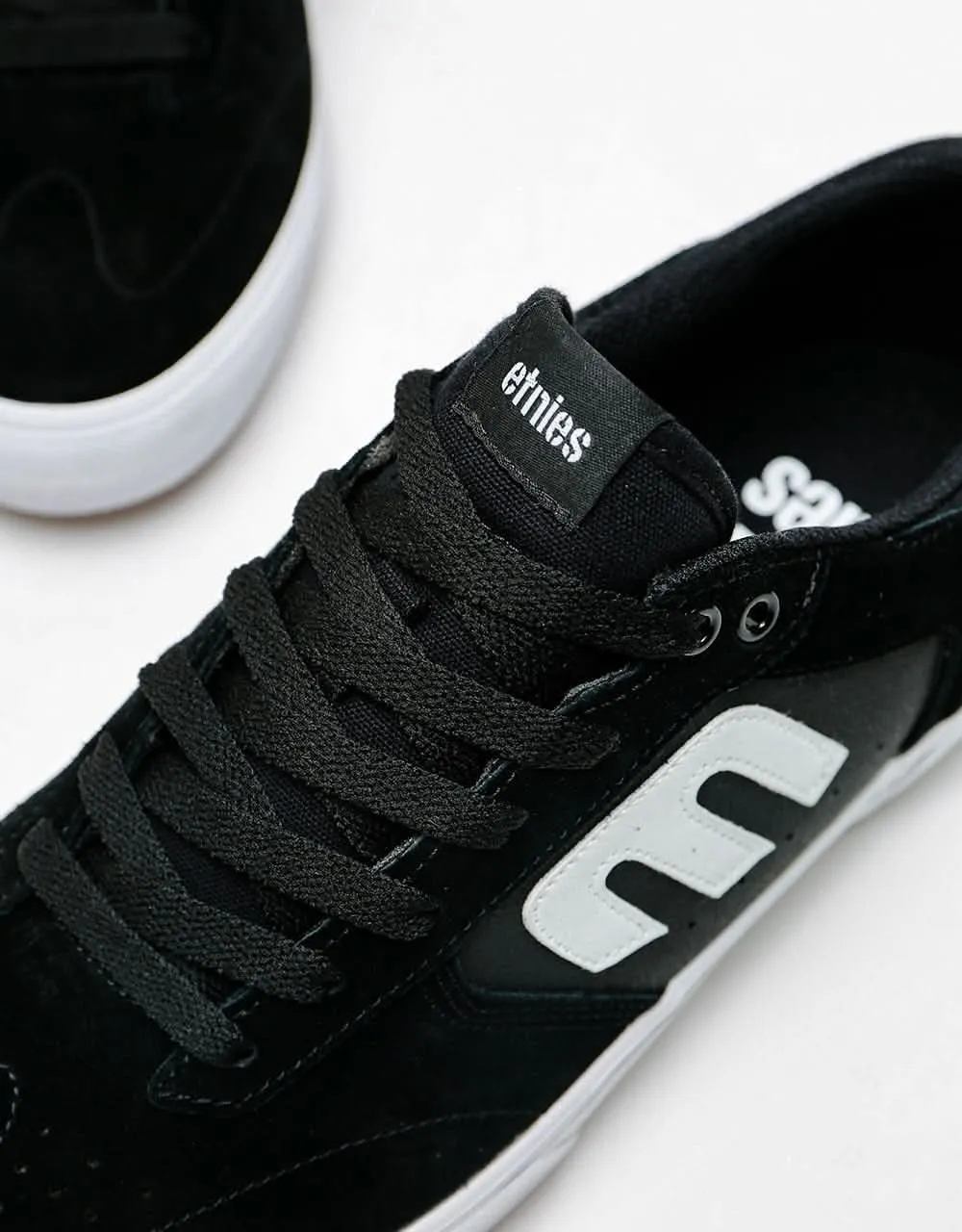 Etnies Windrow Vulc Skate Shoes - Black/White/Gum