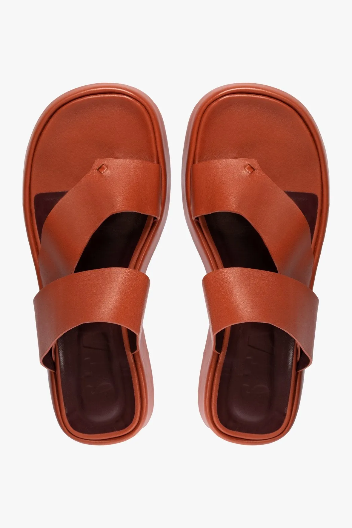 FLY FLATFORM SANDAL | RUST