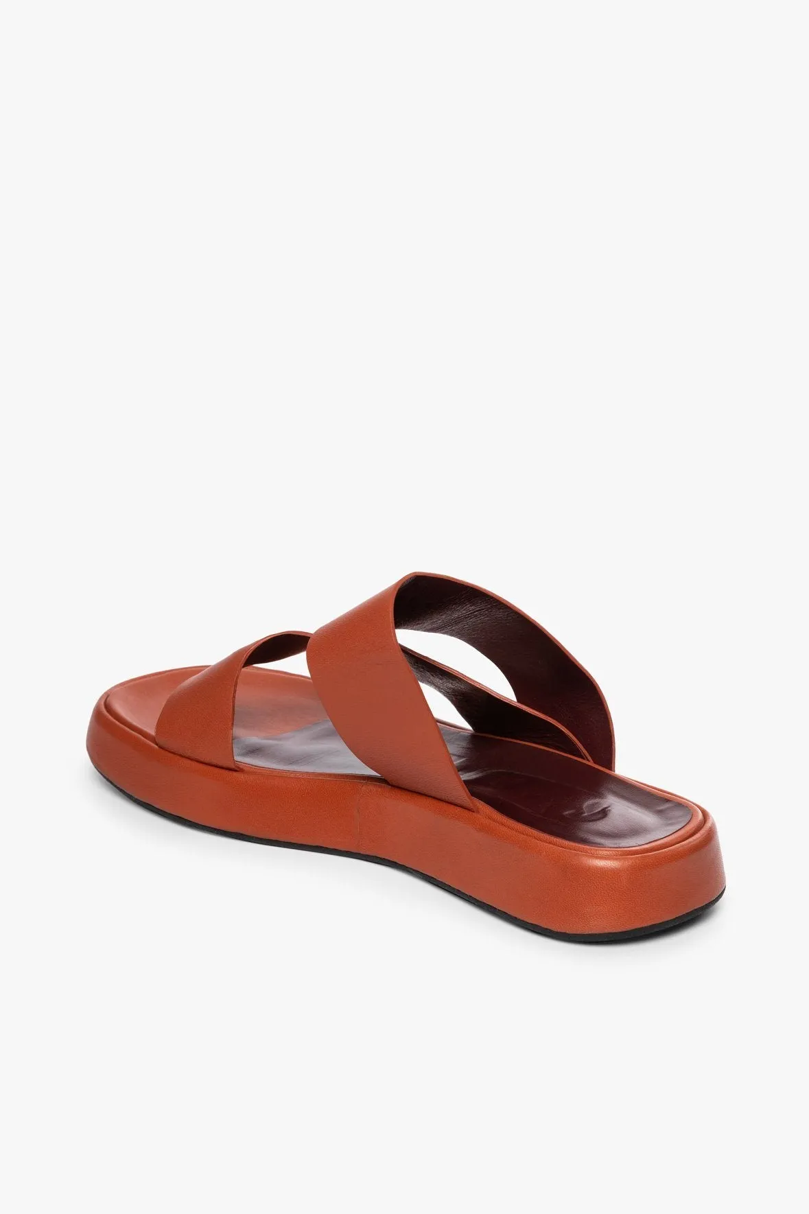 FLY FLATFORM SANDAL | RUST