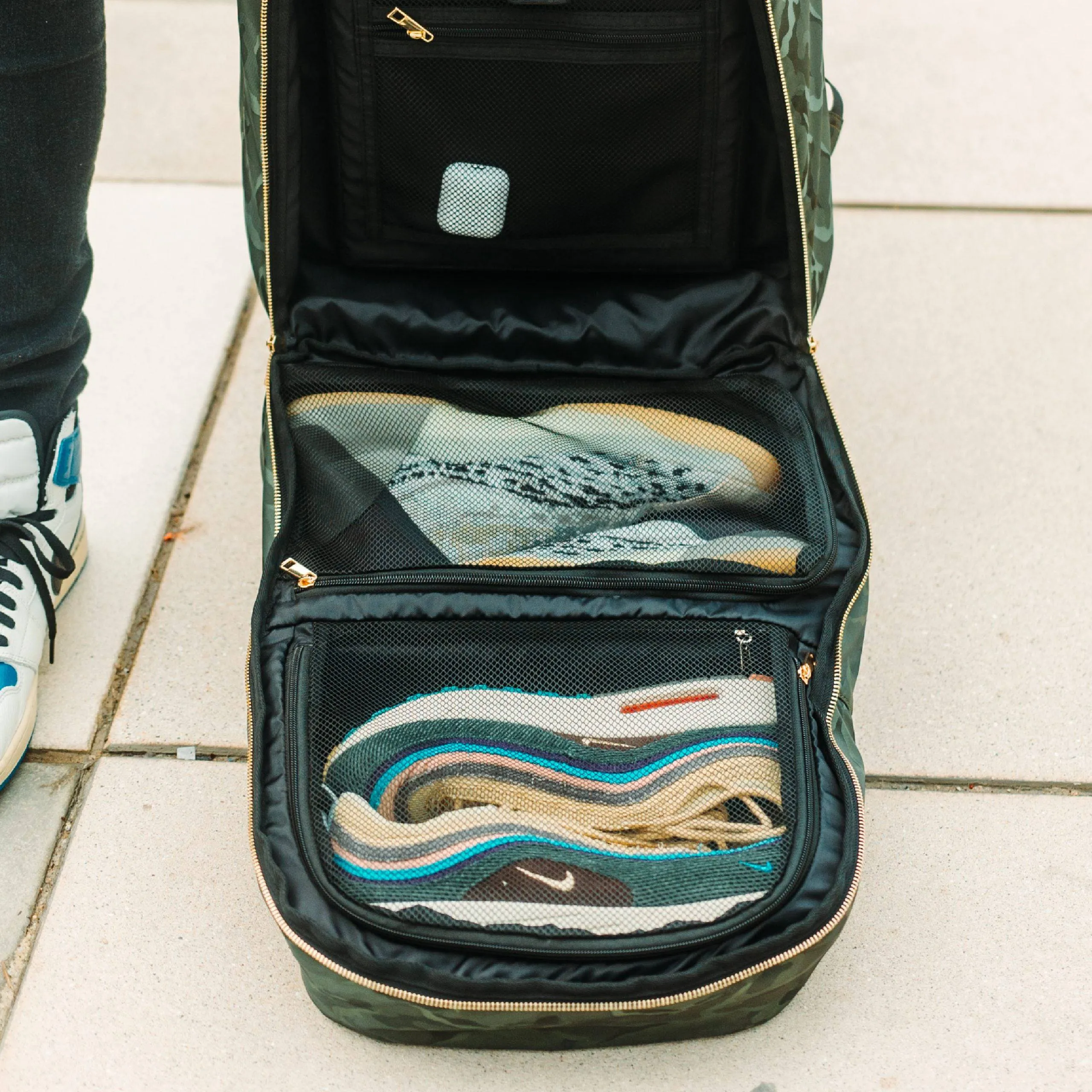 Green Camo Commuter Bag