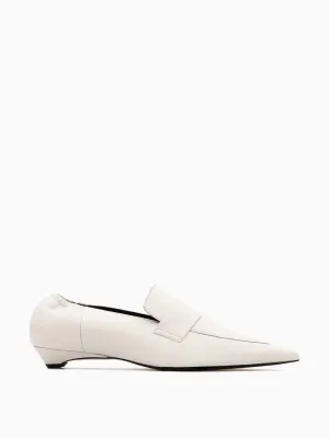 Pointed leather kitten-heel loafers