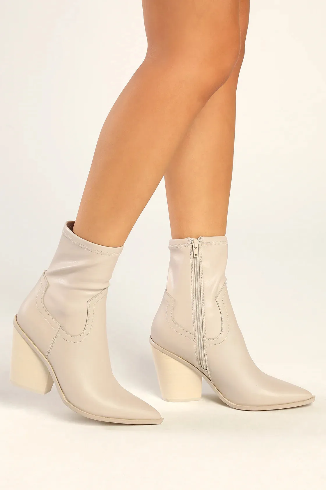 Steve Madden Thorn Bone Stretch