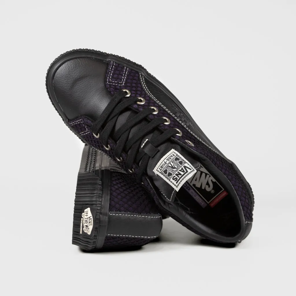 Vans - Pass Port Skate Lampin Shoes - Black / Purple